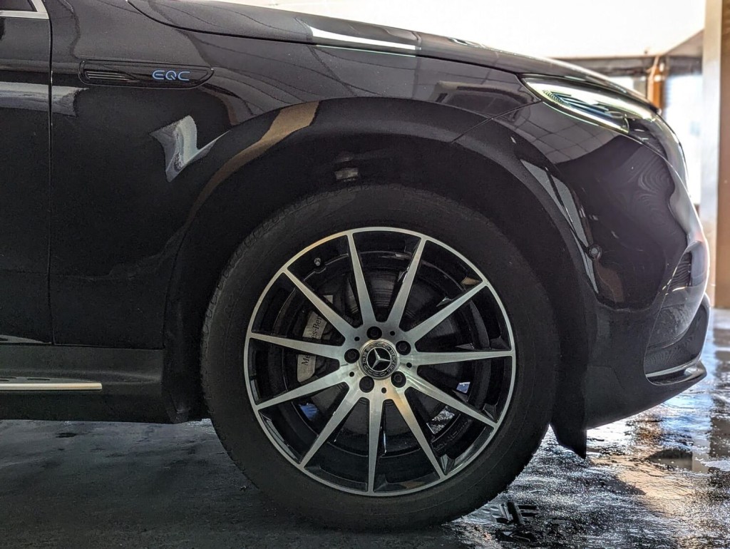 MERCEDES-BENZ EQC