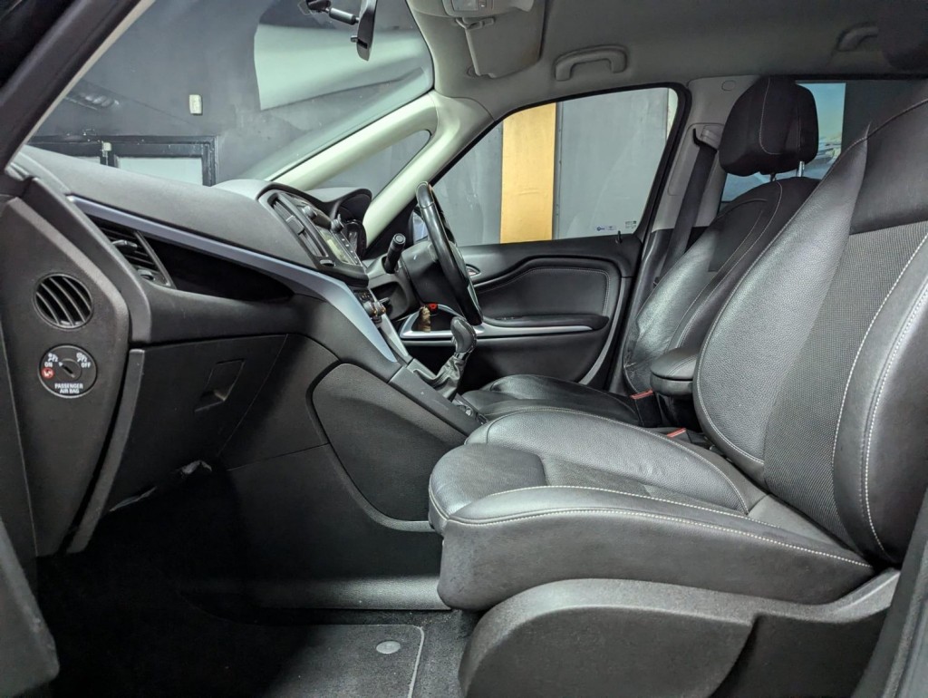VAUXHALL ZAFIRA TOURER