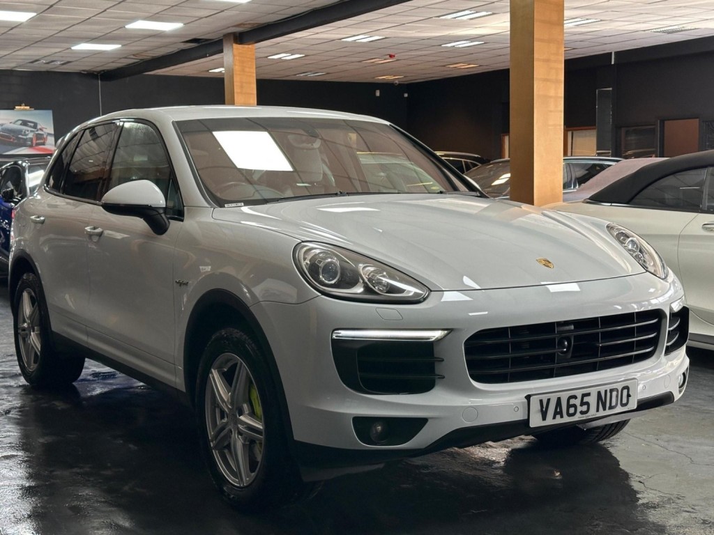 PORSCHE CAYENNE