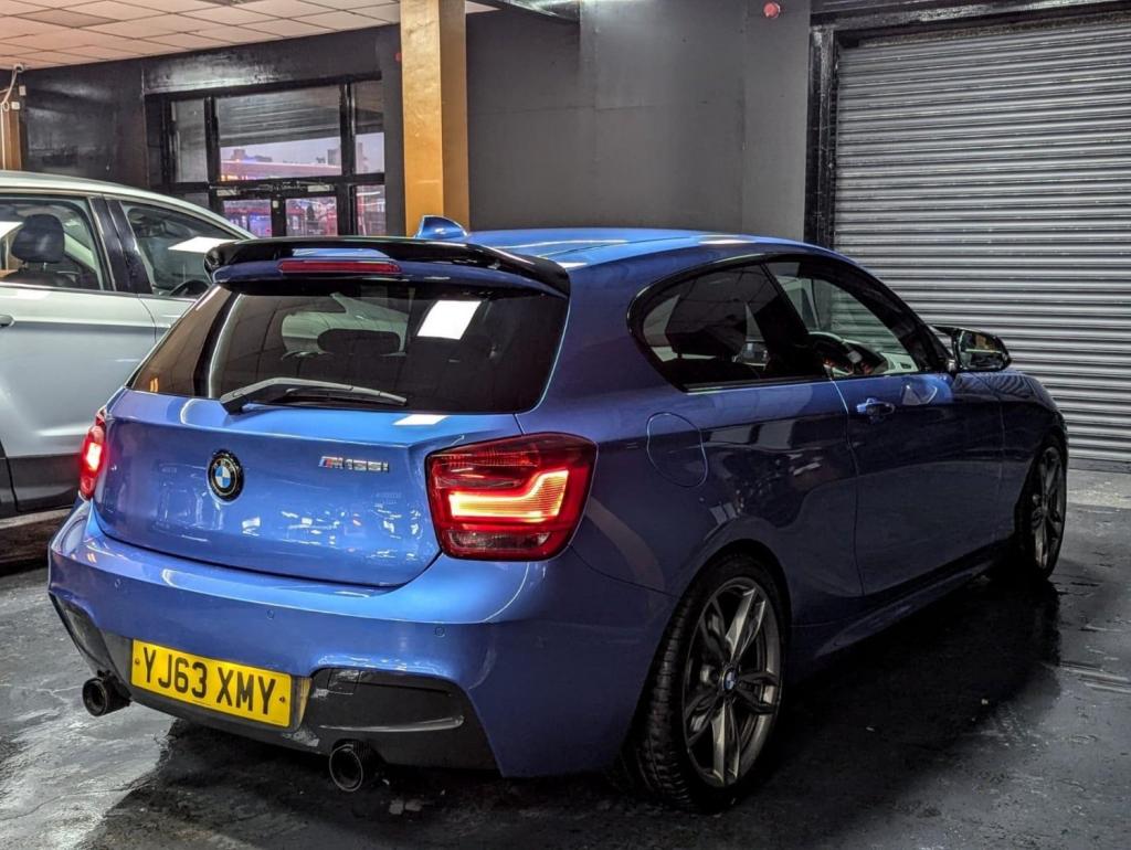 BMW 1 SERIES