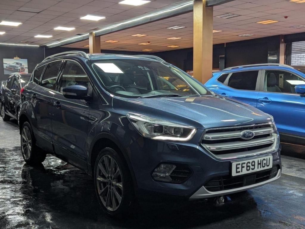 FORD KUGA