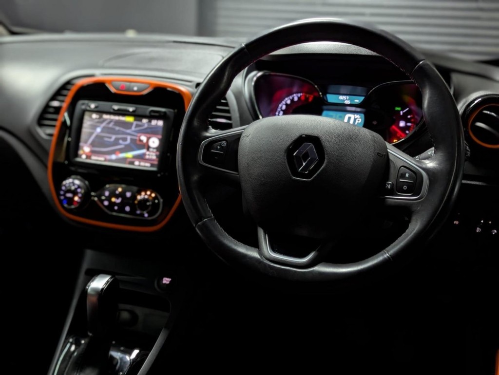 RENAULT CAPTUR