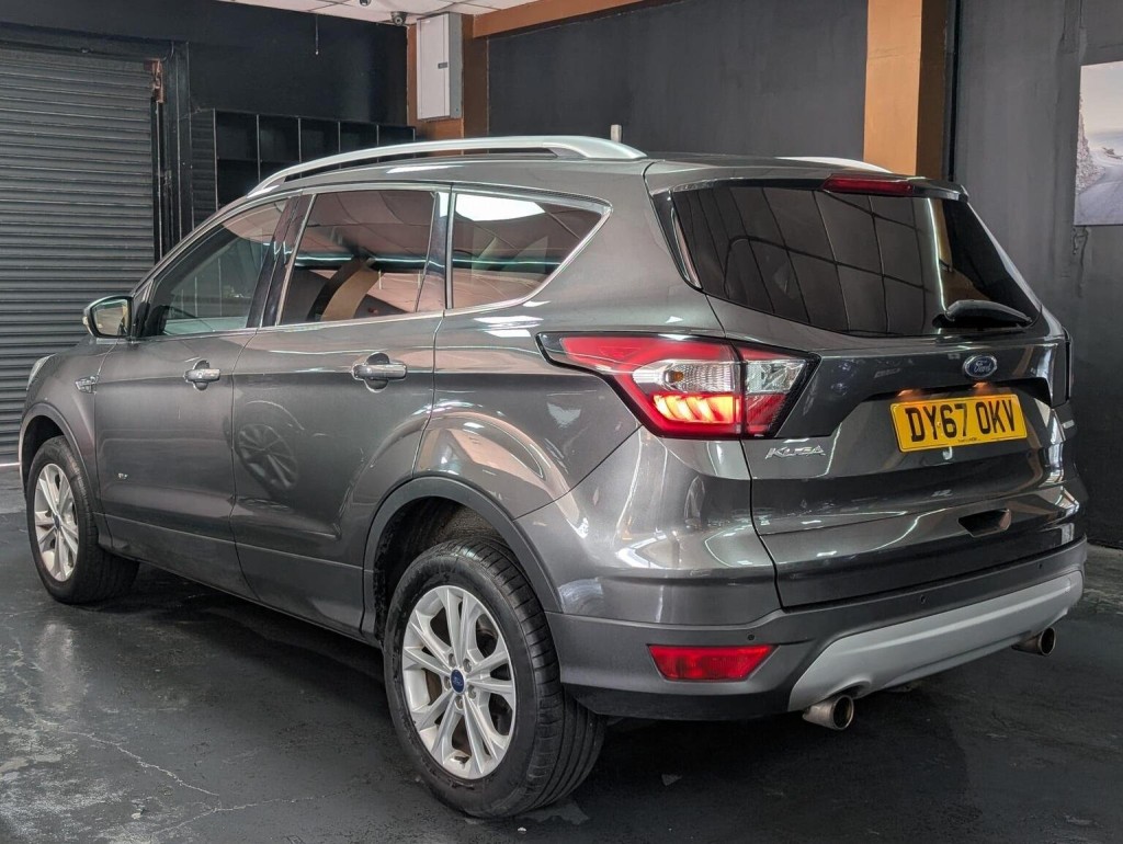 FORD KUGA