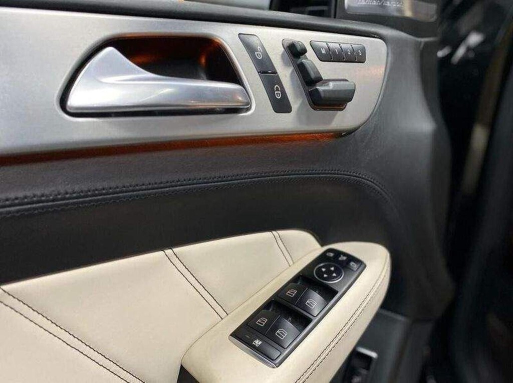 MERCEDES-BENZ M CLASS