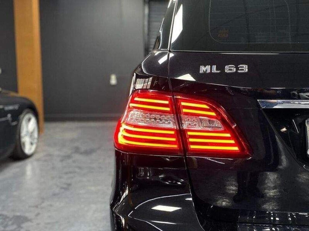 MERCEDES-BENZ M CLASS