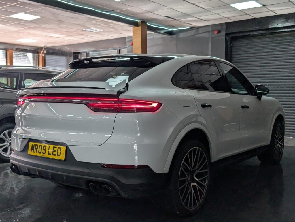 PORSCHE CAYENNE