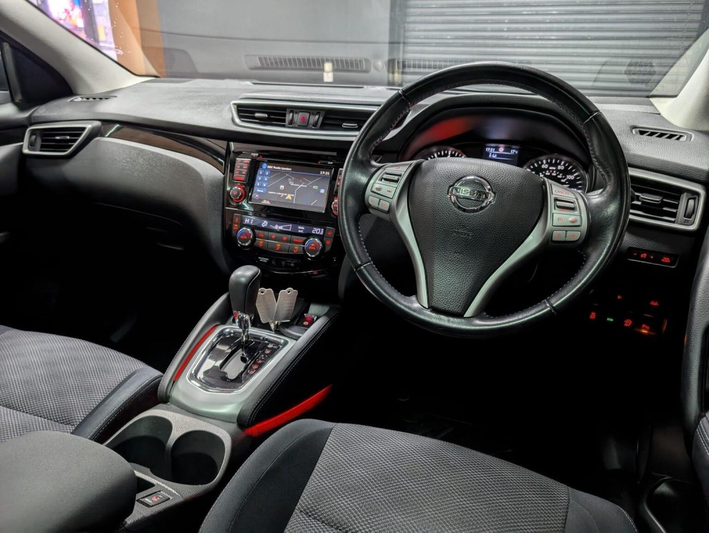 NISSAN QASHQAI
