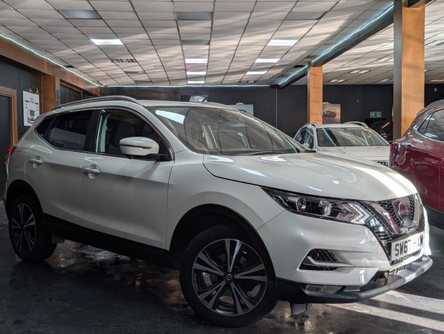 NISSAN QASHQAI 1.2 DIG-T N-Connecta XTRON Euro 6 (s/s) 5dr (2017/67)
