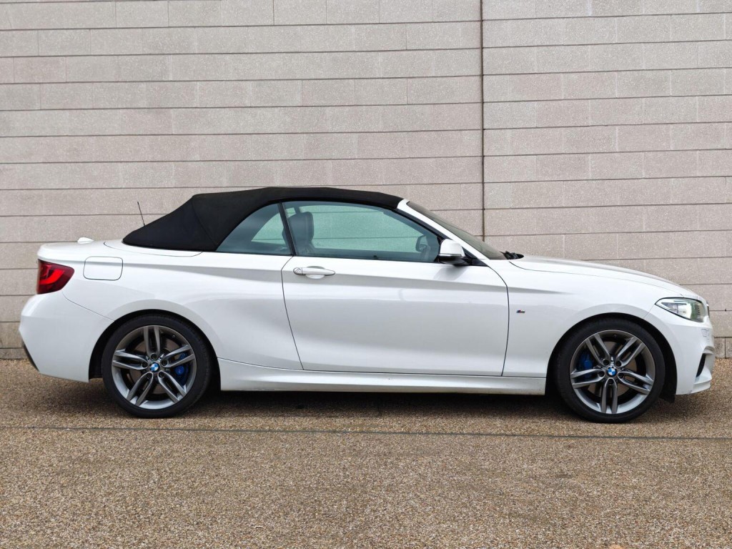 BMW 2 SERIES