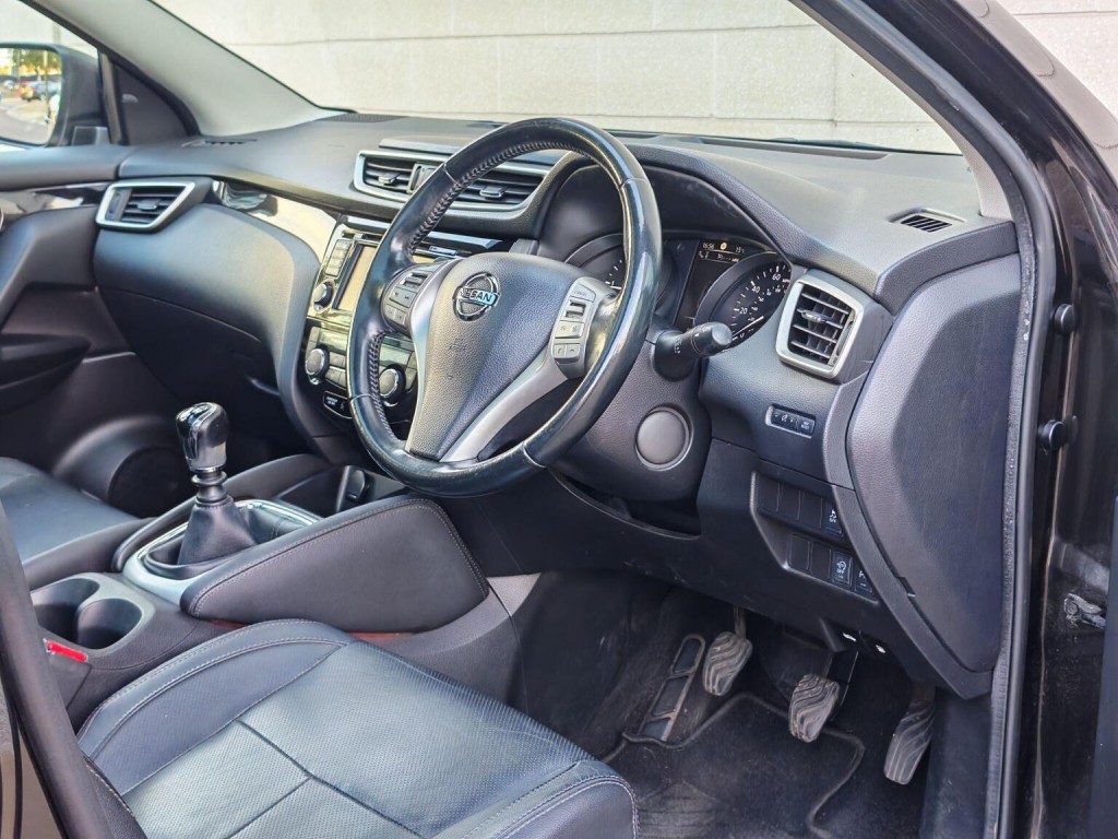 NISSAN QASHQAI