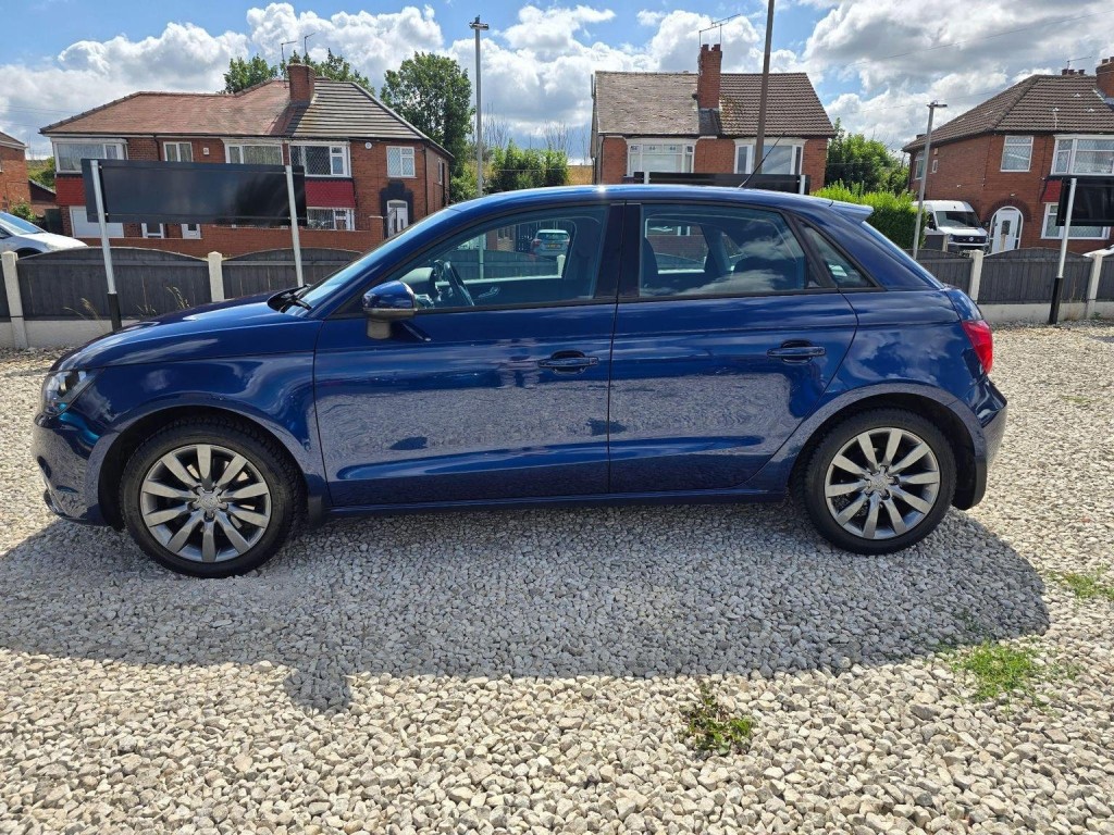 AUDI A1