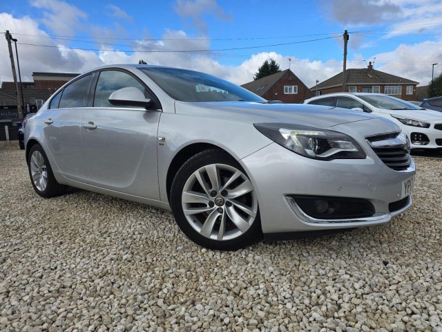 VAUXHALL INSIGNIA