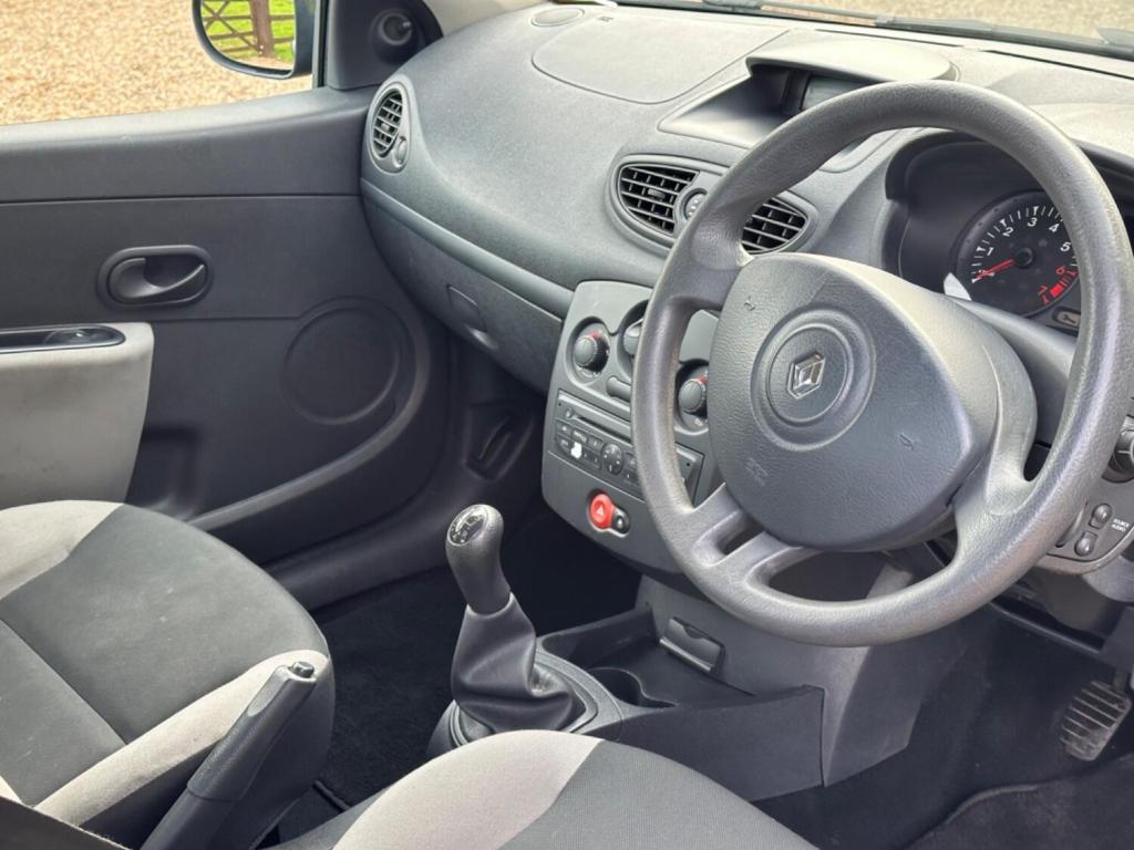 RENAULT CLIO