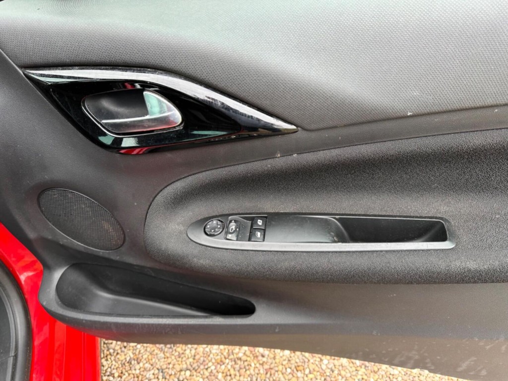 View CITROEN DS3 1.6 VTi DStyle Plus