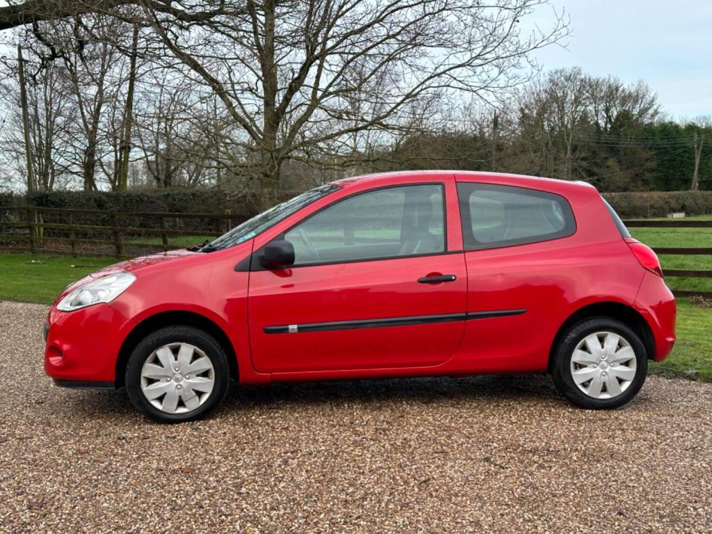 RENAULT CLIO