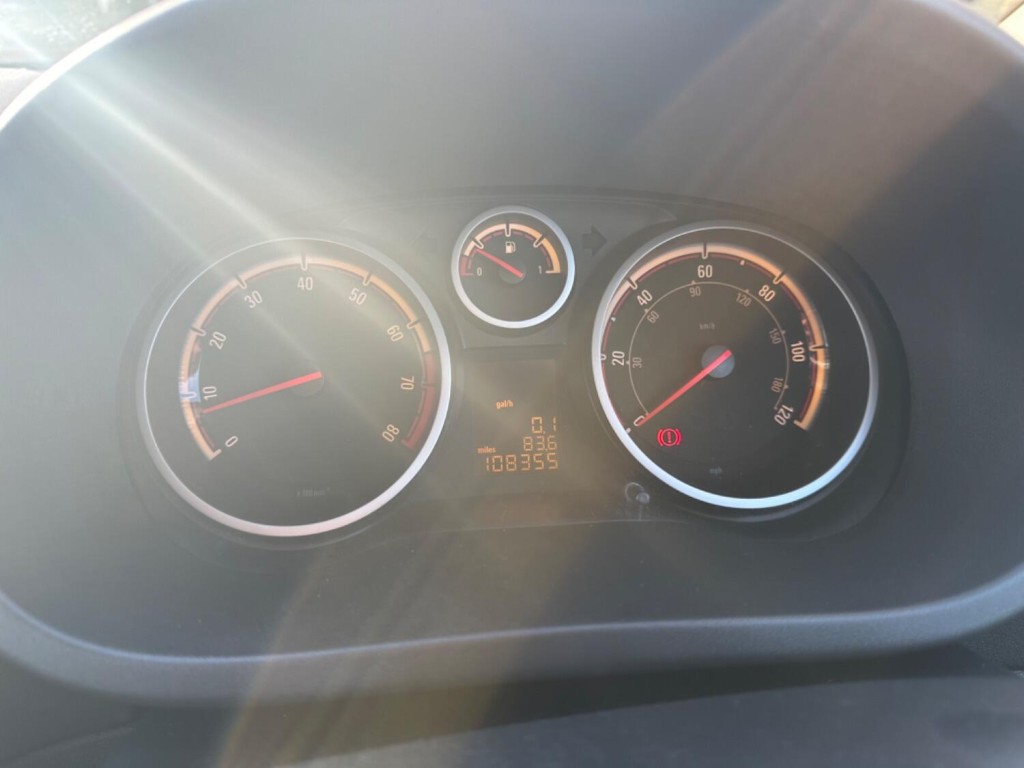 VAUXHALL CORSA