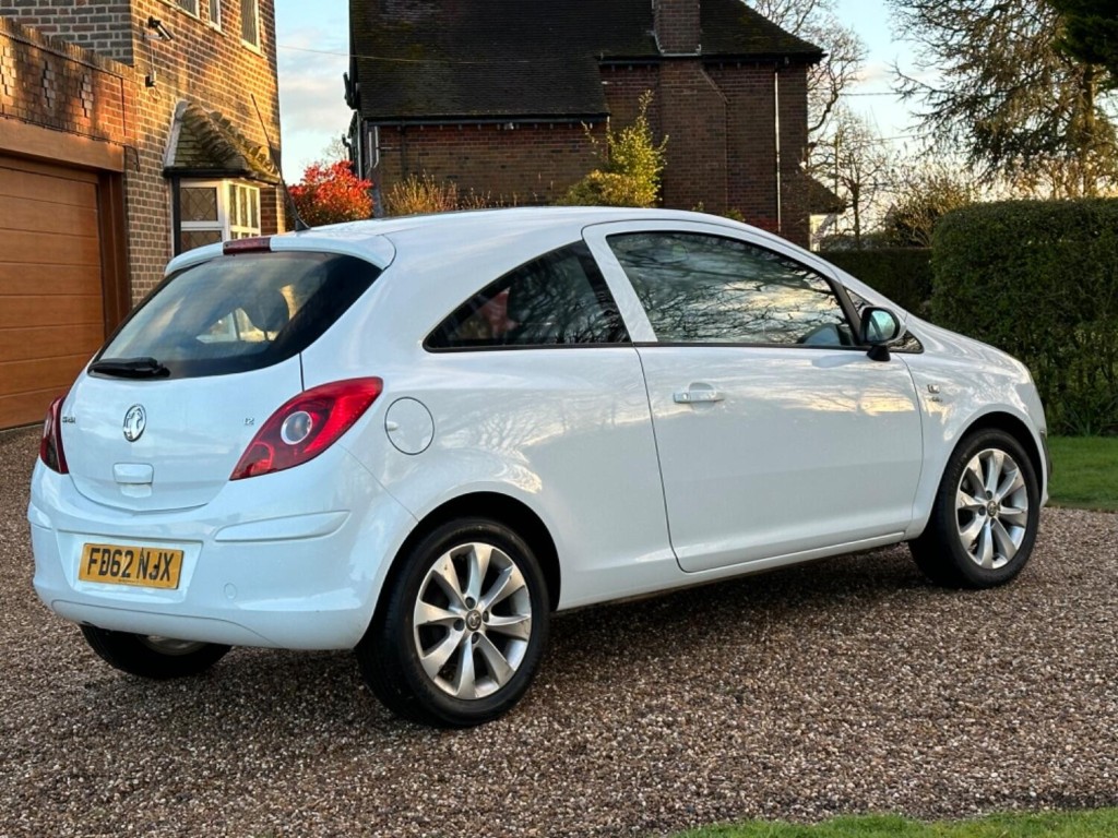 VAUXHALL CORSA