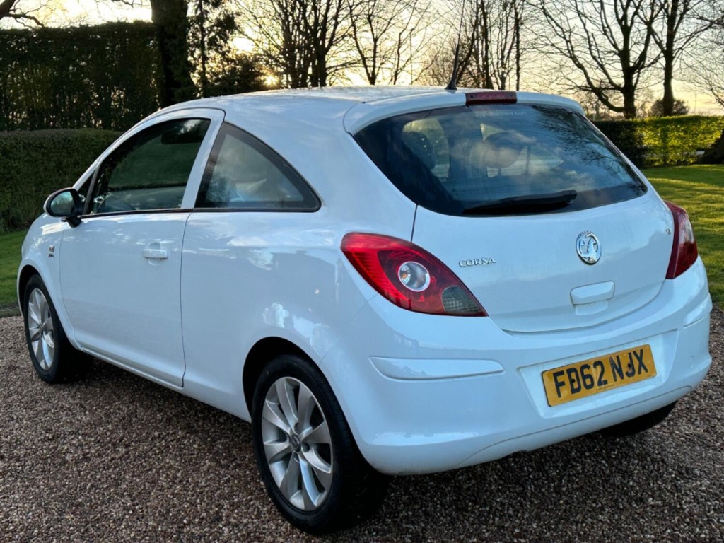 VAUXHALL CORSA