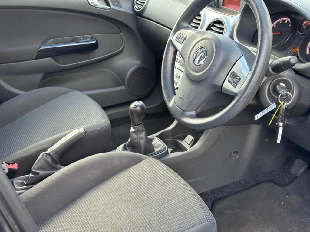 VAUXHALL CORSA