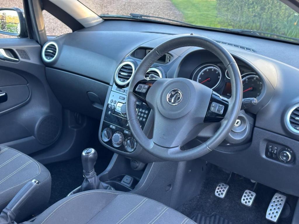 VAUXHALL CORSA