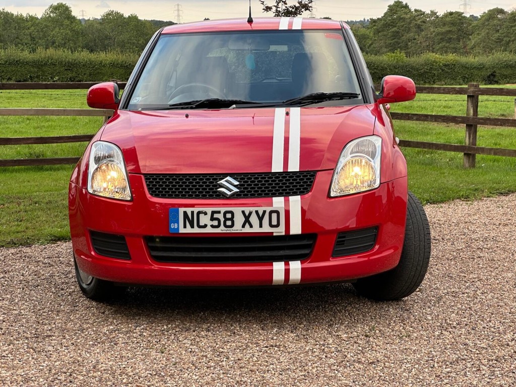 SUZUKI SWIFT