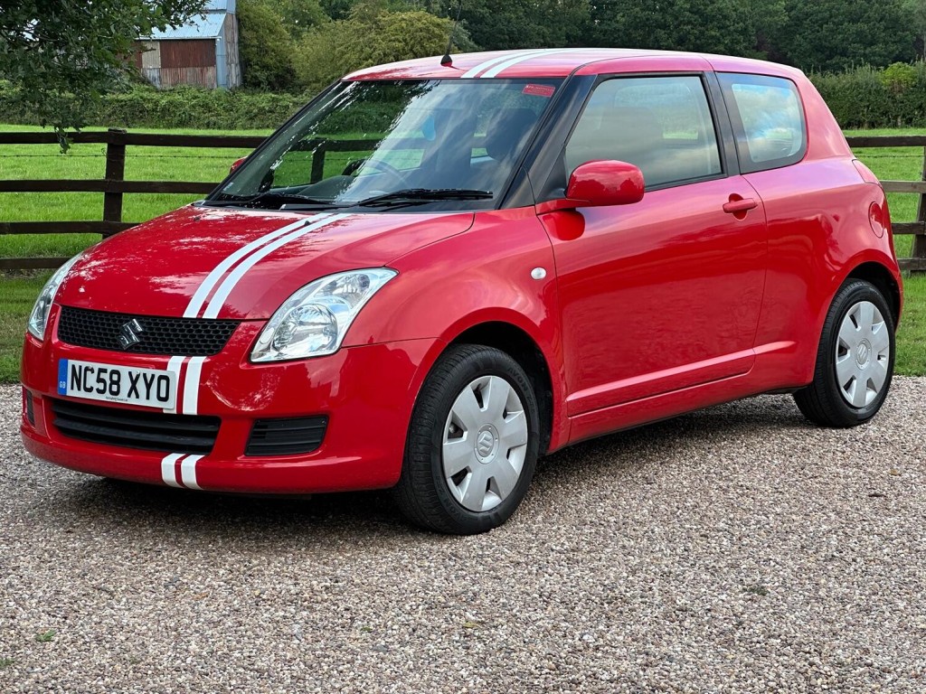 SUZUKI SWIFT