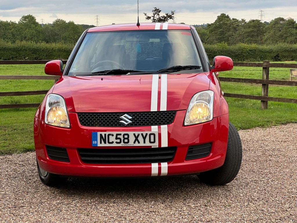 SUZUKI SWIFT