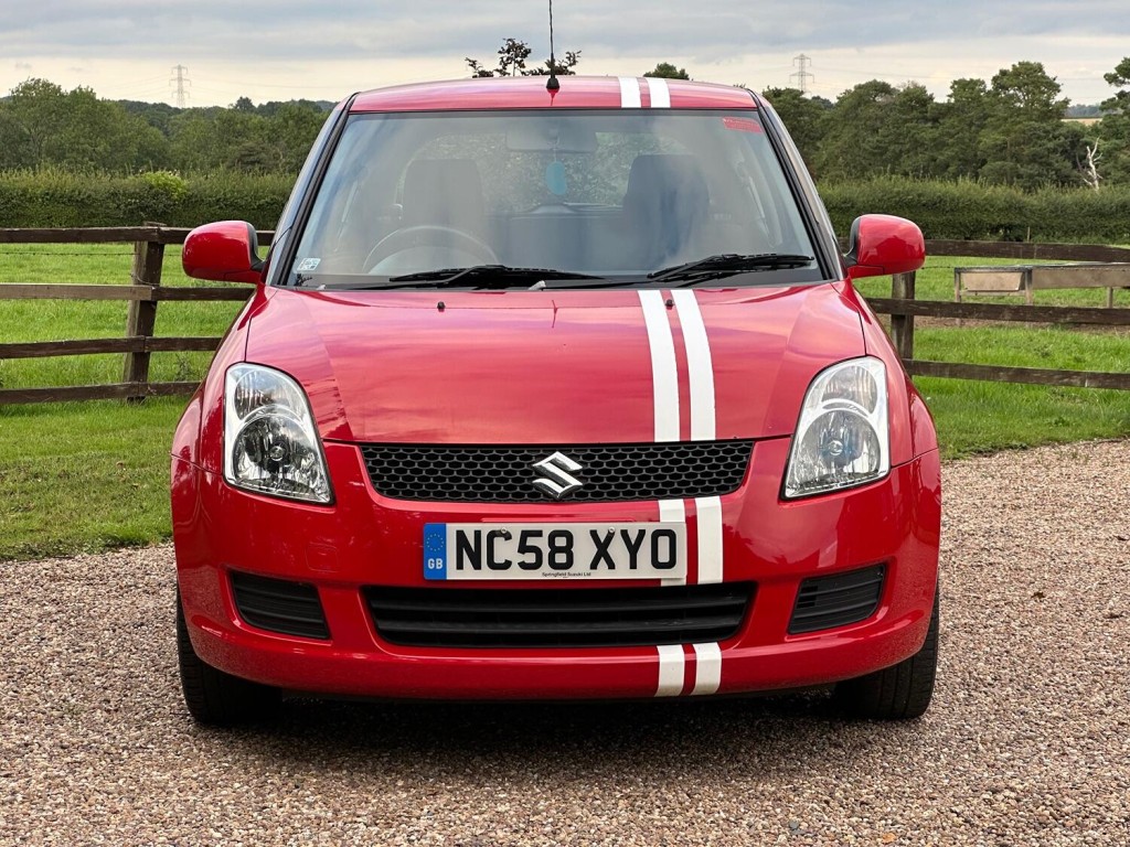 SUZUKI SWIFT