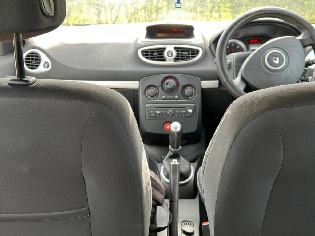 RENAULT CLIO