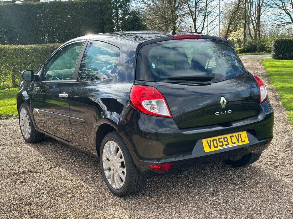 RENAULT CLIO