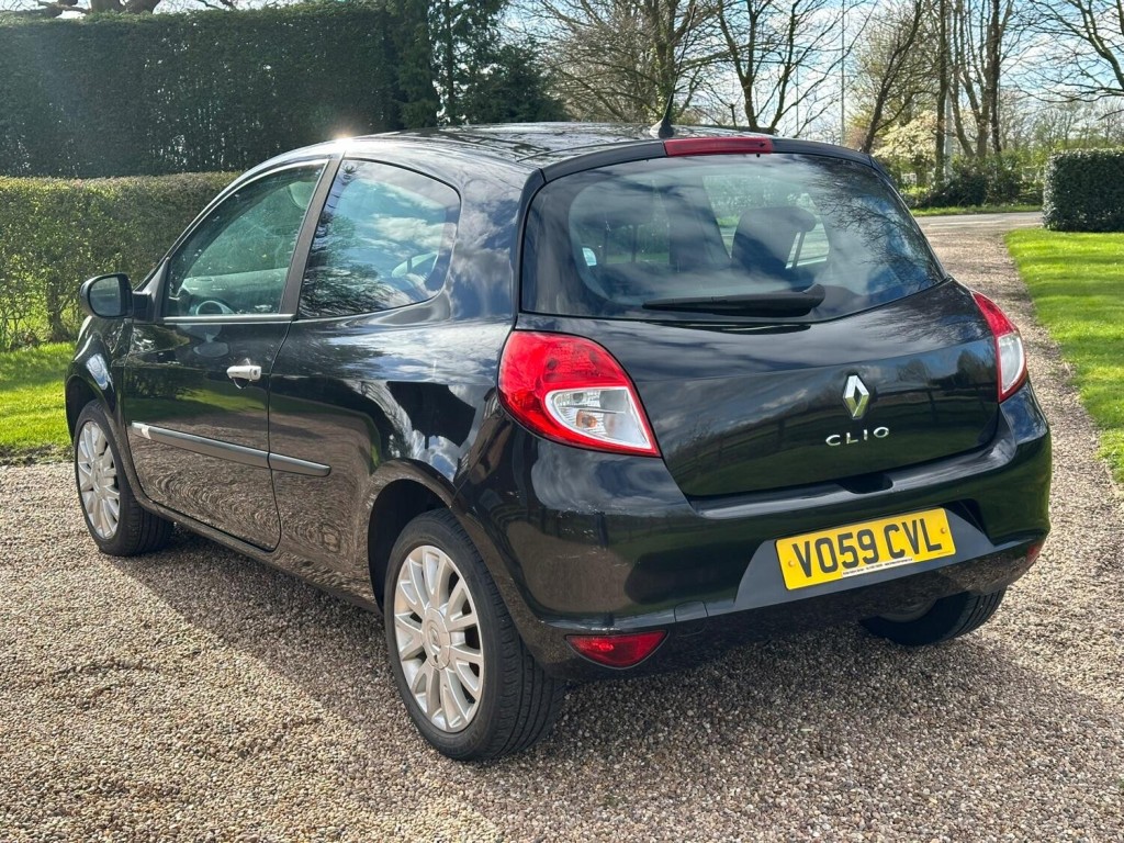 RENAULT CLIO