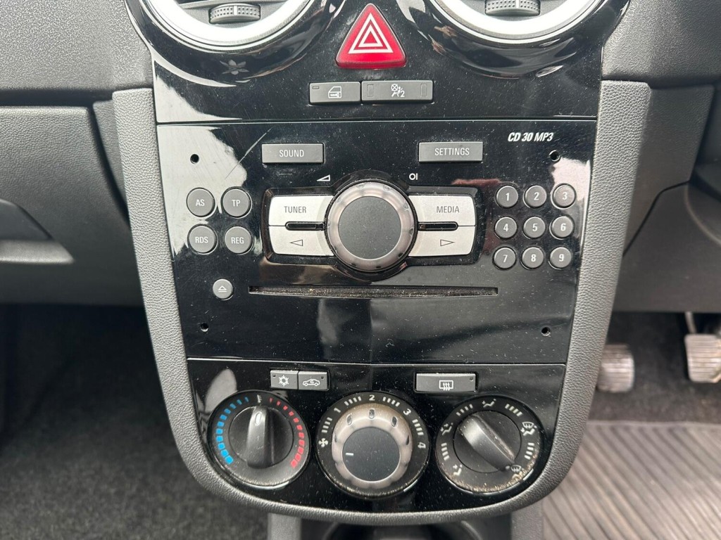 VAUXHALL CORSA