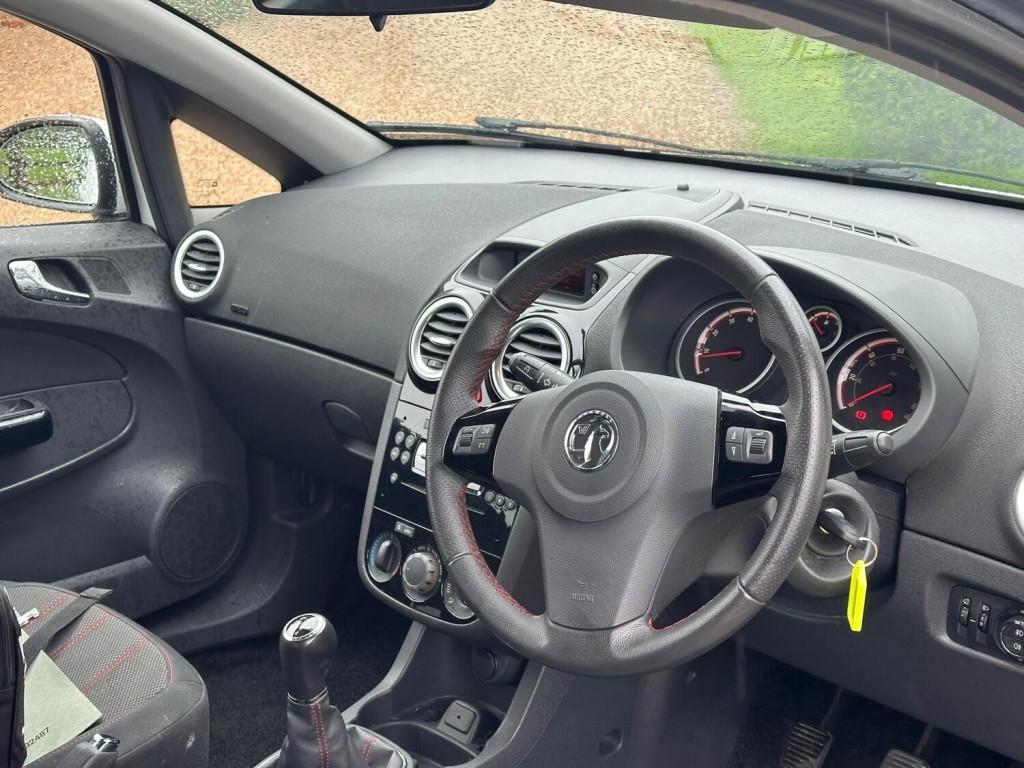 VAUXHALL CORSA
