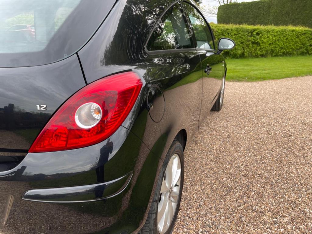 VAUXHALL CORSA
