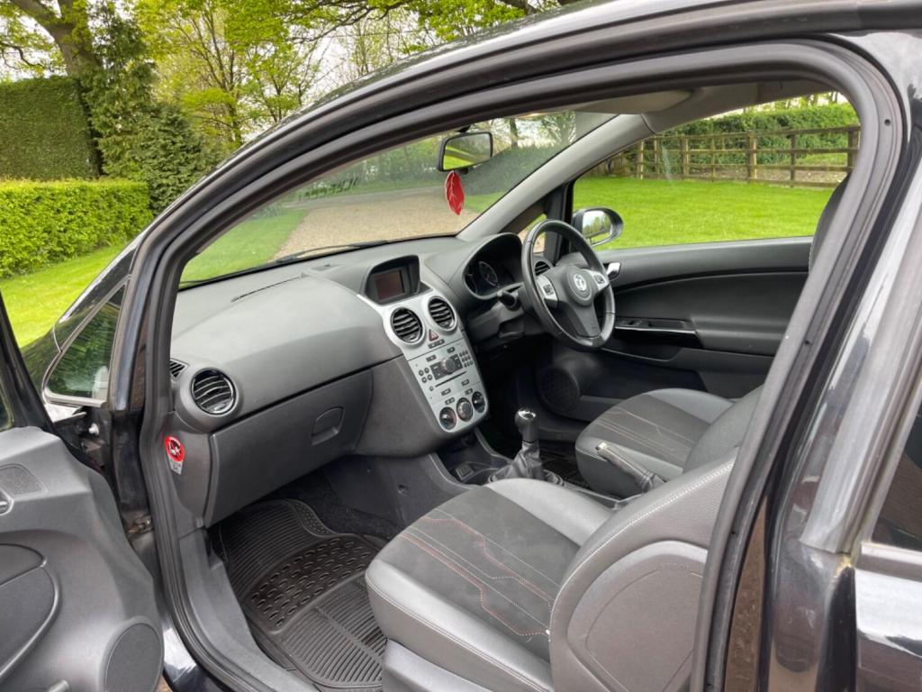 VAUXHALL CORSA