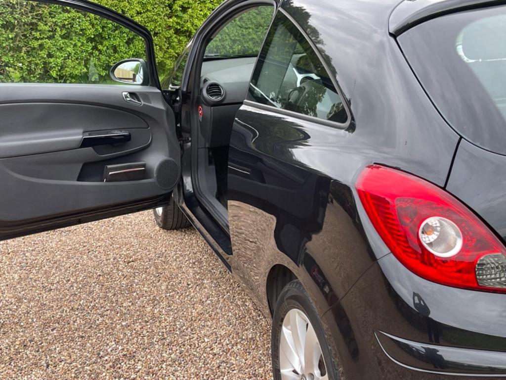 VAUXHALL CORSA