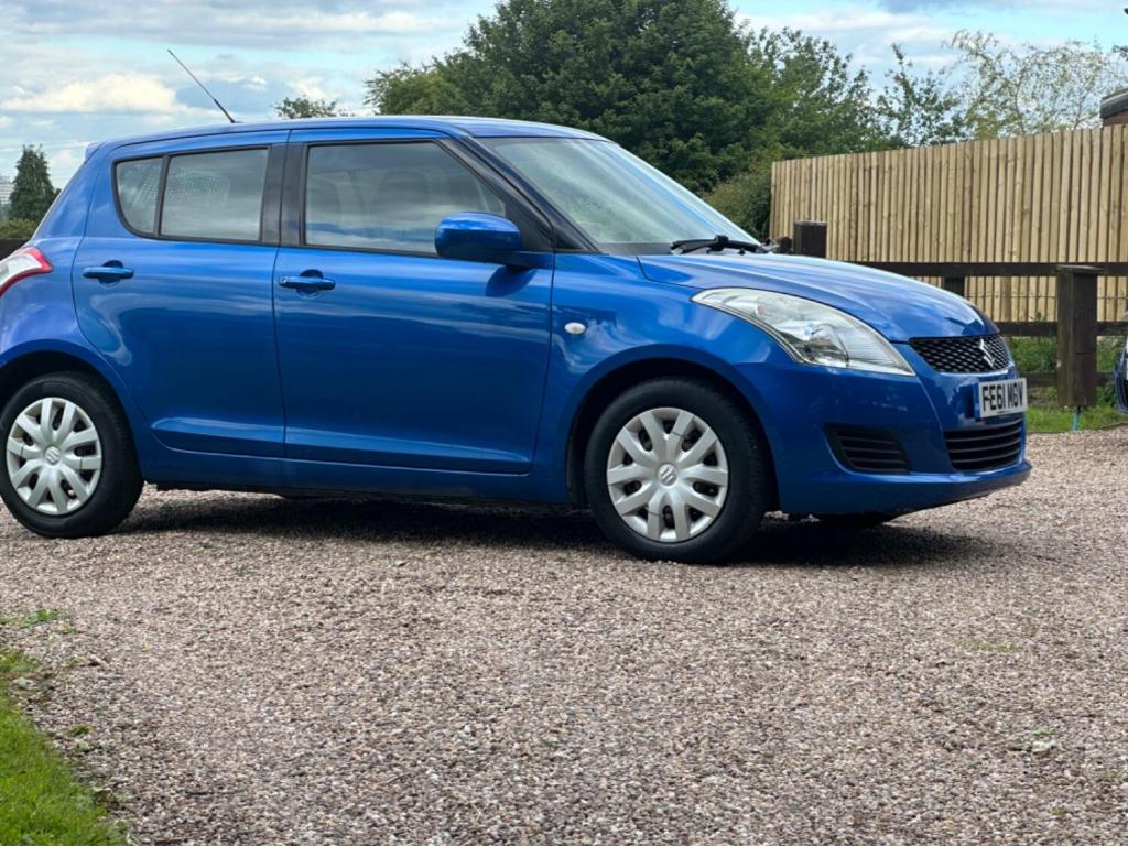 SUZUKI SWIFT