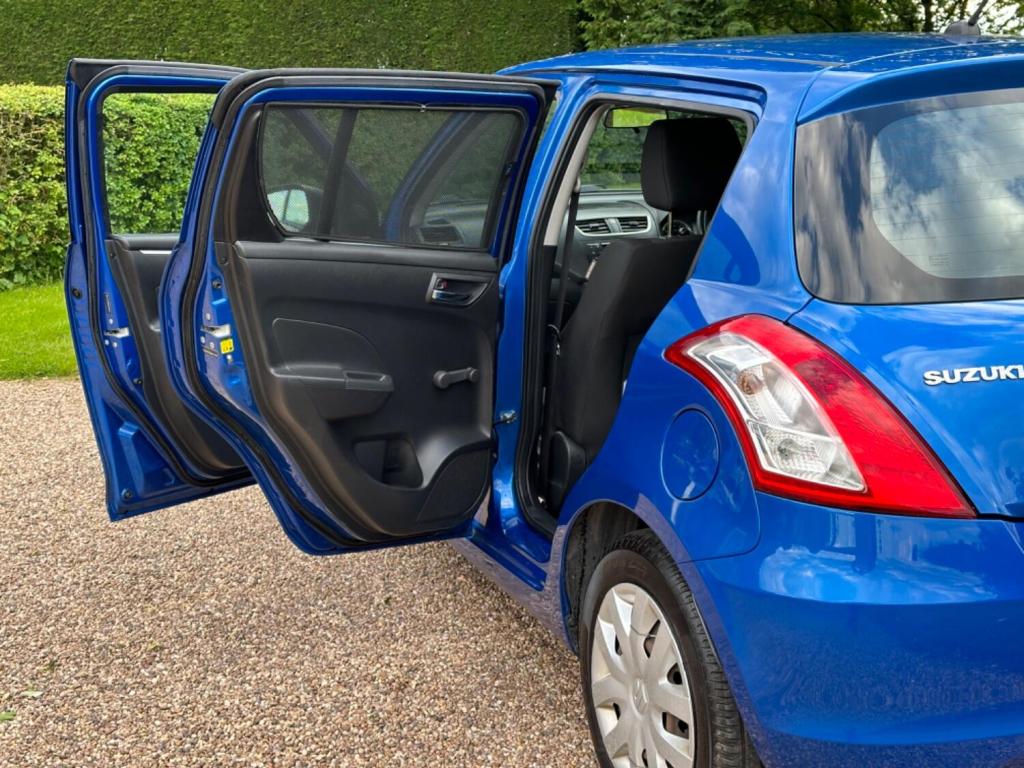 SUZUKI SWIFT