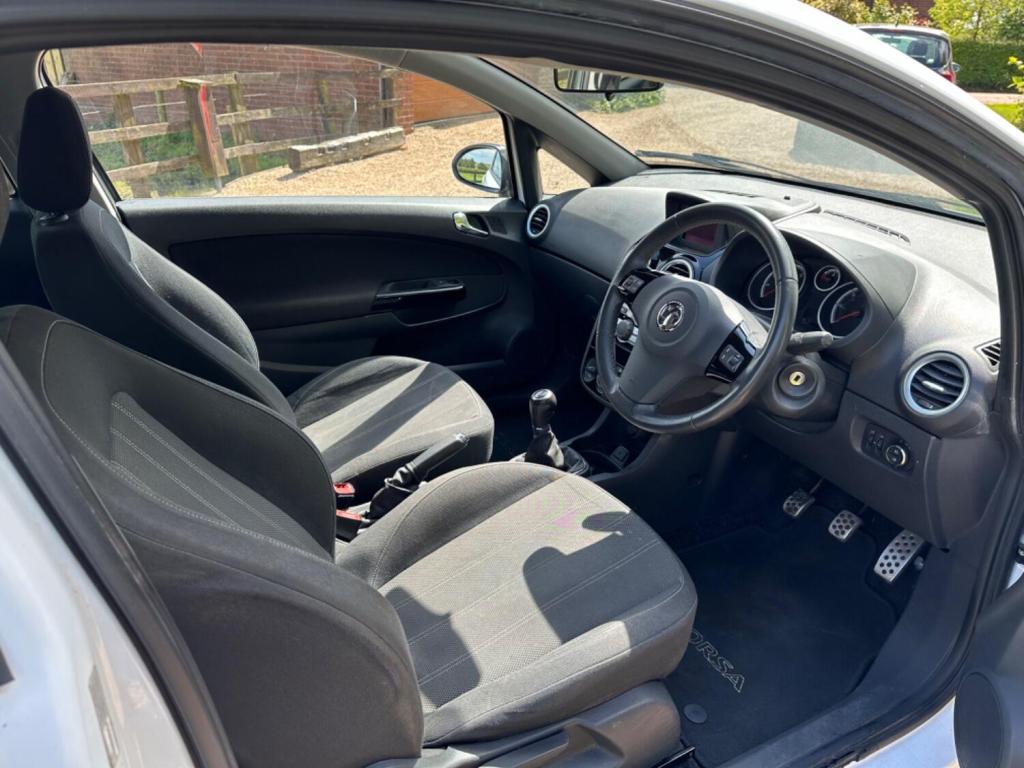 VAUXHALL CORSA