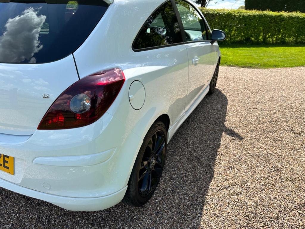VAUXHALL CORSA