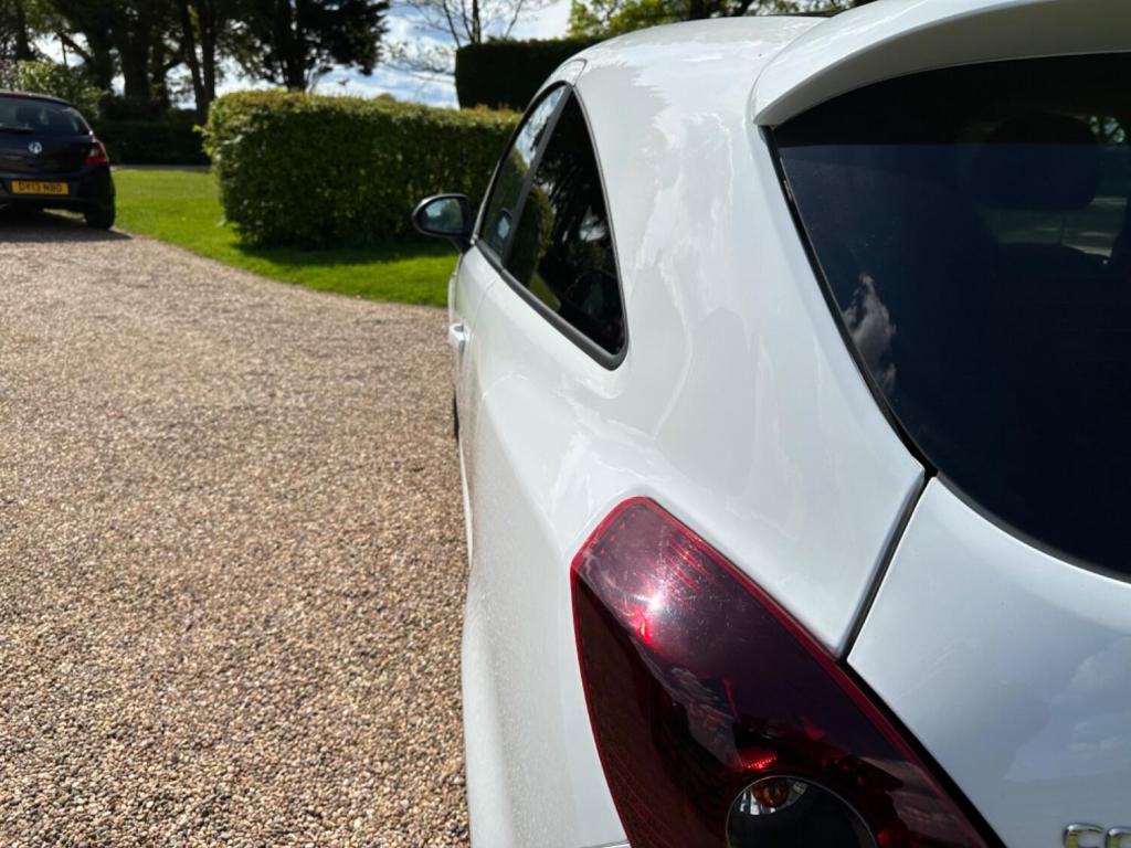 VAUXHALL CORSA
