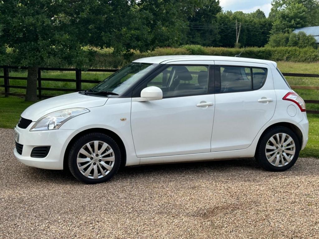 SUZUKI SWIFT
