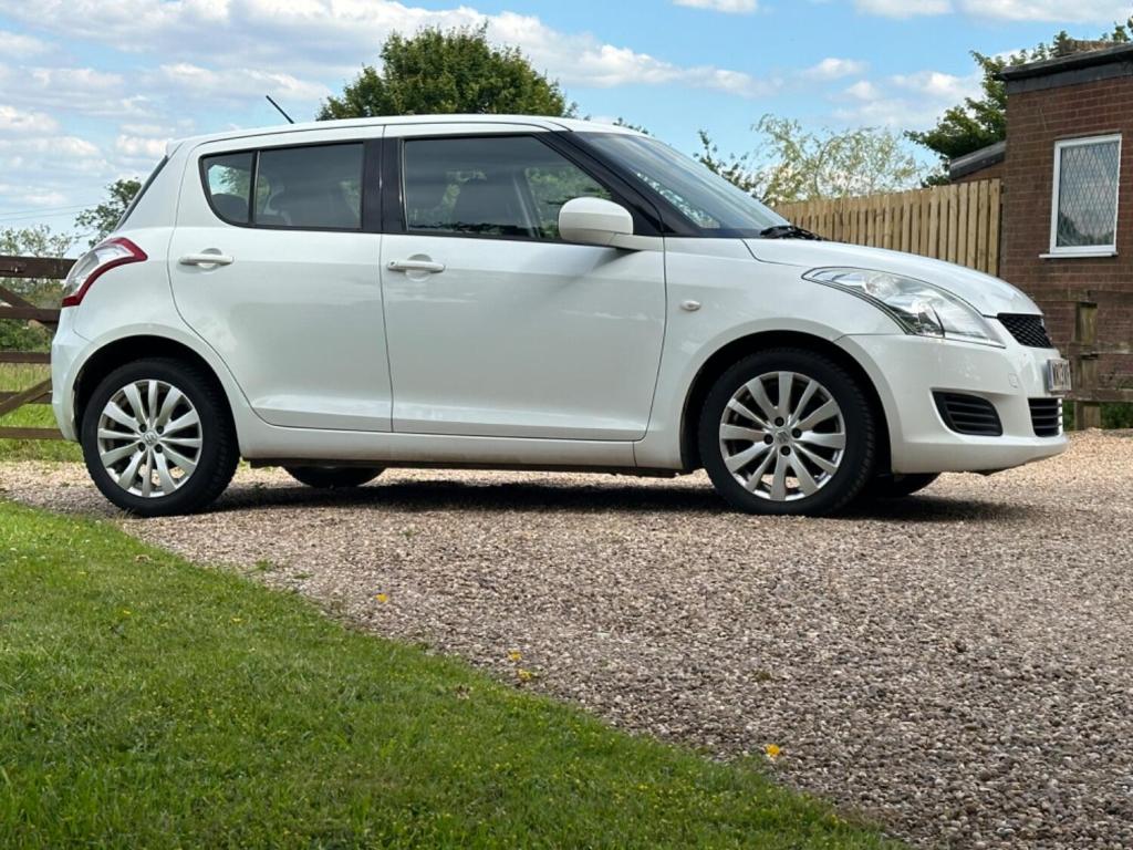 SUZUKI SWIFT