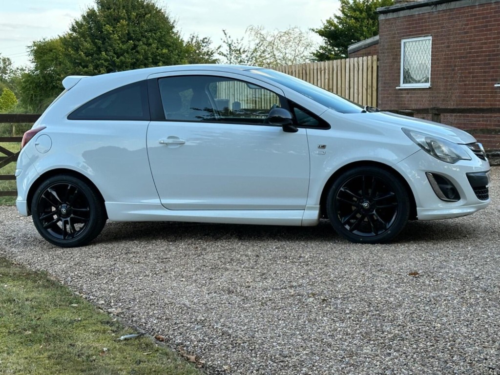 VAUXHALL CORSA