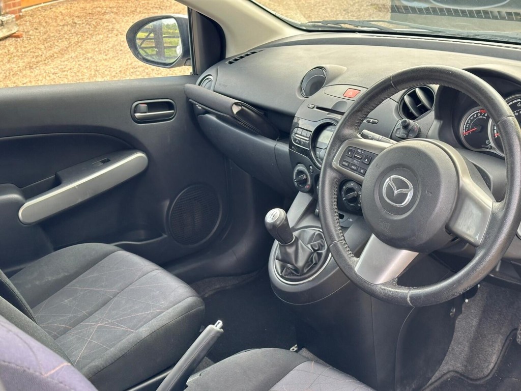 MAZDA MAZDA2