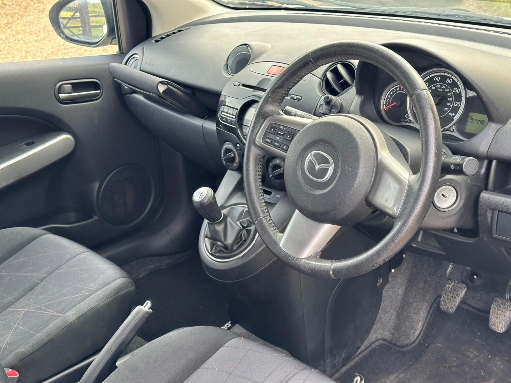 MAZDA MAZDA2
