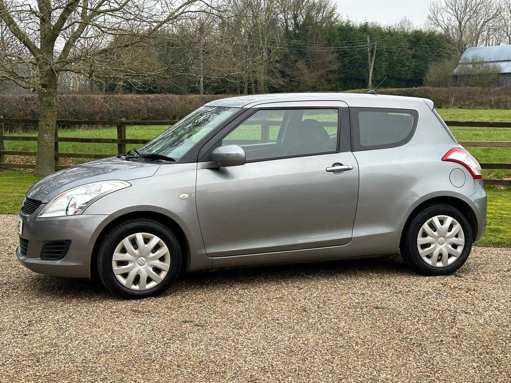 SUZUKI SWIFT