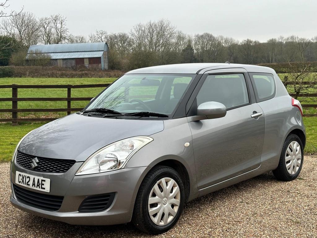 SUZUKI SWIFT