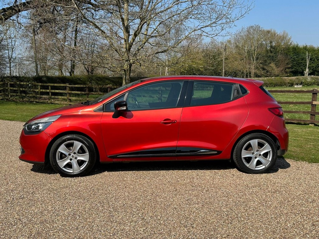 RENAULT CLIO