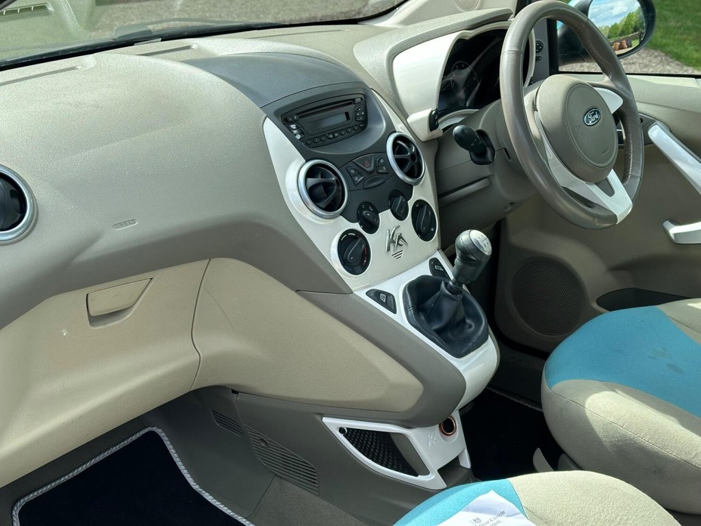 View FORD KA 1.2 Zetec